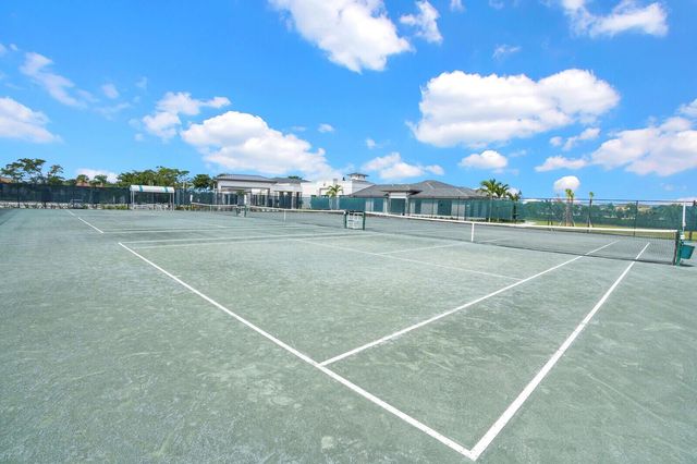 5810 Princess Palm Court B, Delray Beach, FL 33484