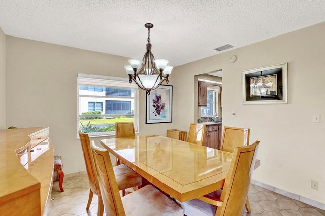 5810 Princess Palm Court B, Delray Beach, FL 33484