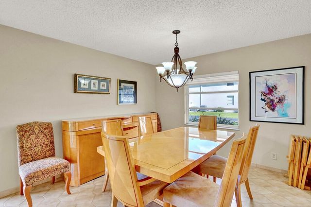 5810 Princess Palm Court B, Delray Beach, FL 33484