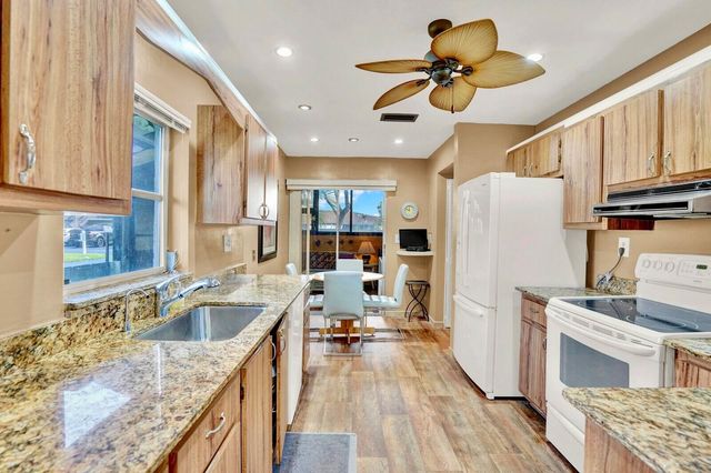 5810 Princess Palm Court B, Delray Beach, FL 33484