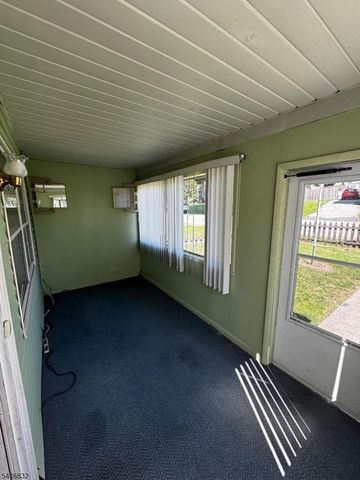 25 Sterling St, Franklin Boro, NJ 07416