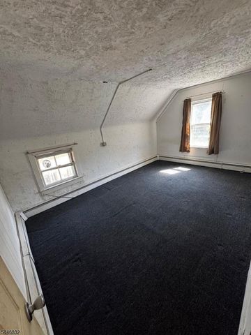 25 Sterling St, Franklin Boro, NJ 07416