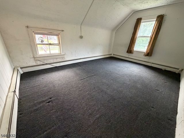 25 Sterling St, Franklin Boro, NJ 07416