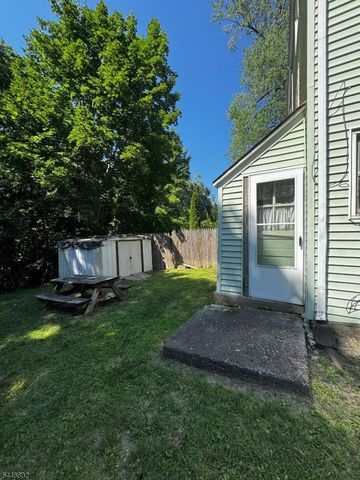 25 Sterling St, Franklin Boro, NJ 07416