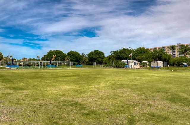 984 PEMBROKE POINT WAY, Sun City Center, FL 33573