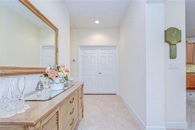 984 PEMBROKE POINT WAY, Sun City Center, FL 33573