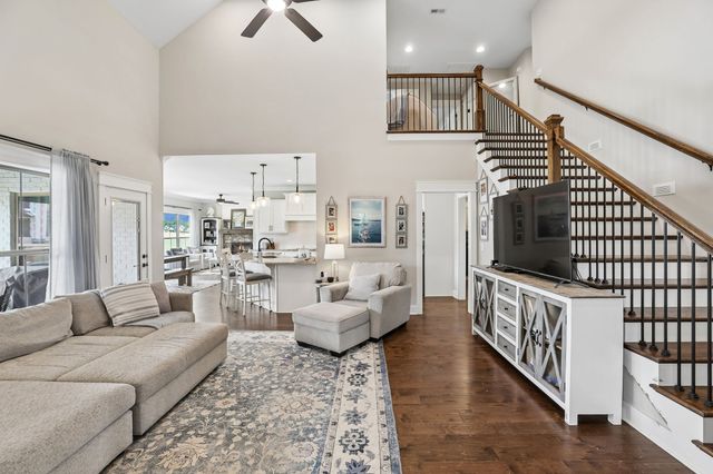 2729 Carousel Dr, Murfreesboro, TN 37128