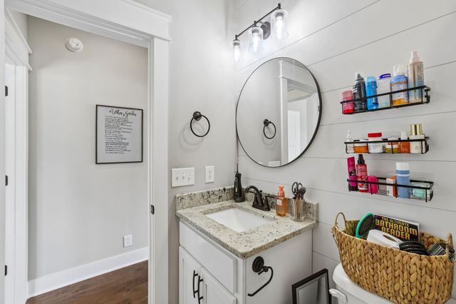 2729 Carousel Dr, Murfreesboro, TN 37128