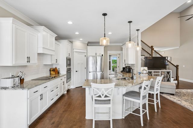 2729 Carousel Dr, Murfreesboro, TN 37128