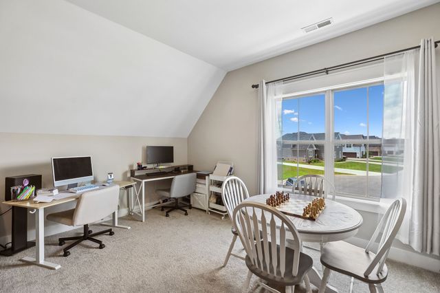 2729 Carousel Dr, Murfreesboro, TN 37128