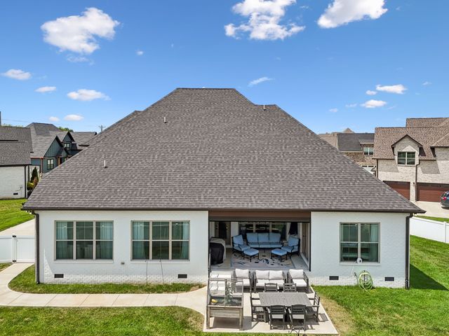2729 Carousel Dr, Murfreesboro, TN 37128