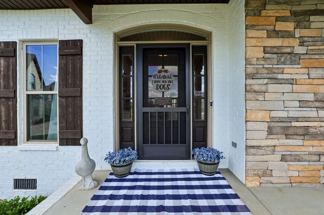 2729 Carousel Dr, Murfreesboro, TN 37128