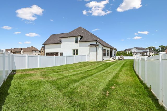 2729 Carousel Dr, Murfreesboro, TN 37128