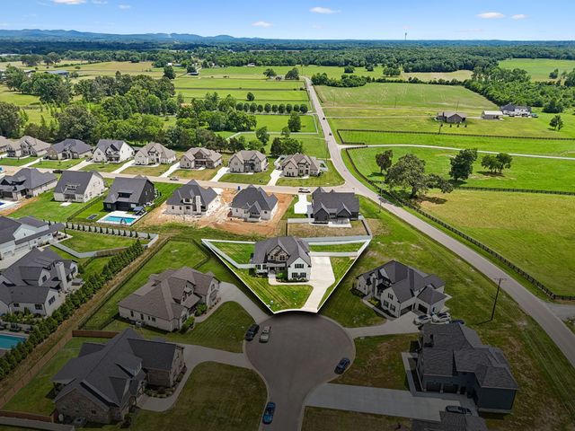 2729 Carousel Dr, Murfreesboro, TN 37128