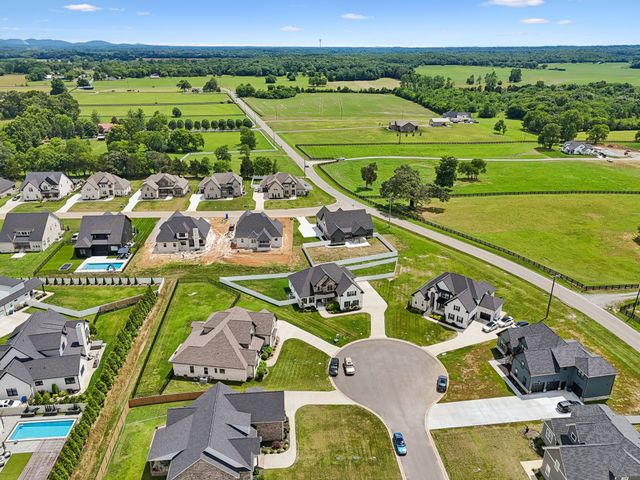 2729 Carousel Dr, Murfreesboro, TN 37128