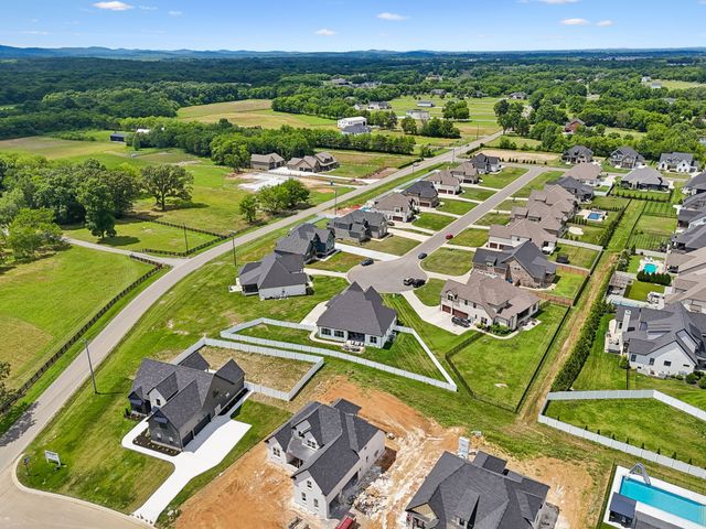 2729 Carousel Dr, Murfreesboro, TN 37128