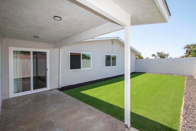& 1106 GARDENA ROAD, Encinitas, CA 92024