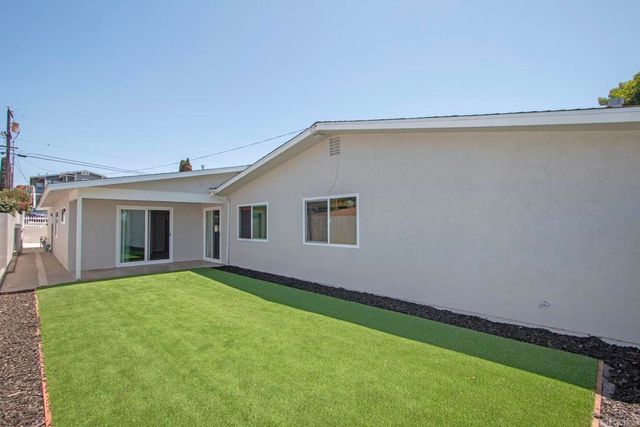 & 1106 GARDENA ROAD, Encinitas, CA 92024