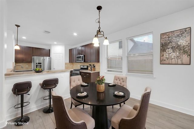 1009 Bay Area Boulevard, League City, TX 77573