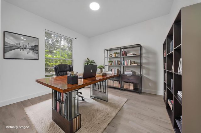 1009 Bay Area Boulevard, League City, TX 77573