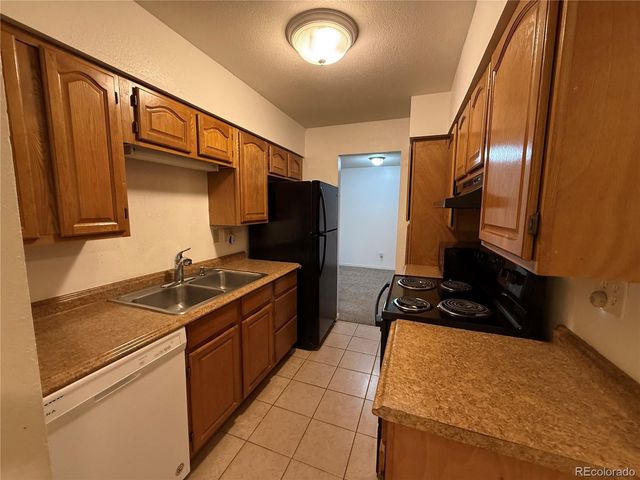 4641 S Lowell Boulevard, Denver, CO 80236