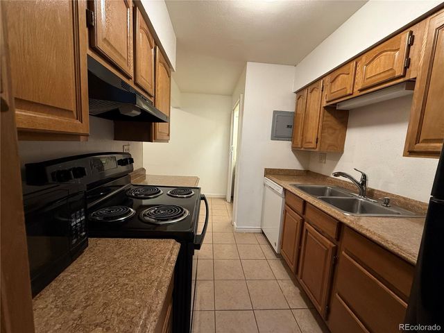 4641 S Lowell Boulevard, Denver, CO 80236