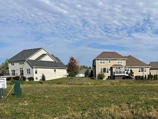 W220N4606 TIMBER LOOP #Lt158, Pewaukee, WI 53072