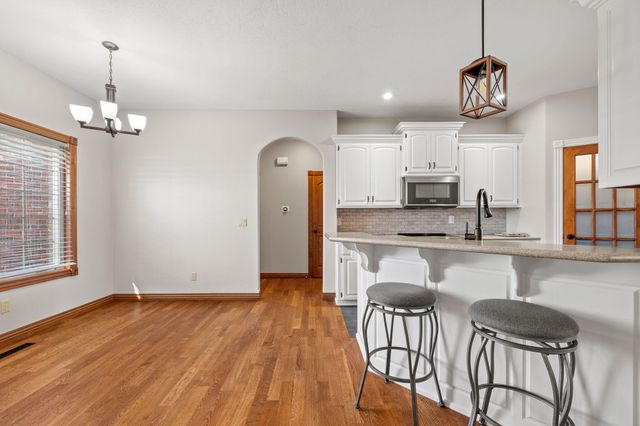 956 E Grace Street, Republic, MO 65738