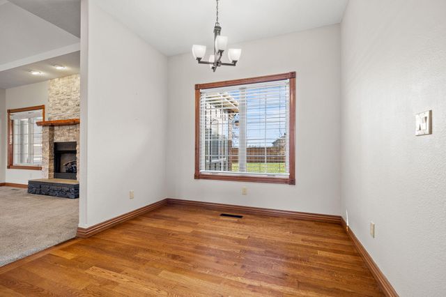 956 E Grace Street, Republic, MO 65738