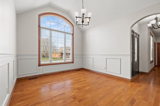 956 E Grace Street, Republic, MO 65738