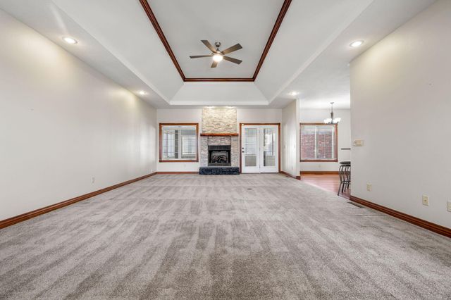 956 E Grace Street, Republic, MO 65738