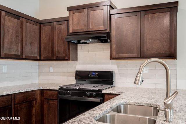 8945 ROBERT Drive, C, El Paso, TX 79904