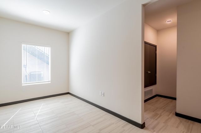 8945 ROBERT Drive, C, El Paso, TX 79904