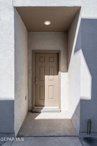 8945 ROBERT Drive, C, El Paso, TX 79904