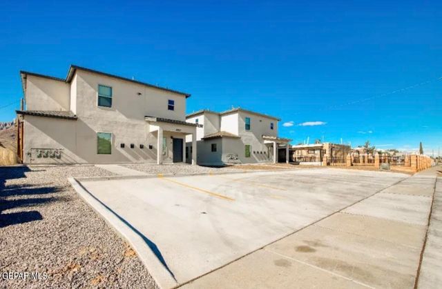 8945 ROBERT Drive, C, El Paso, TX 79904