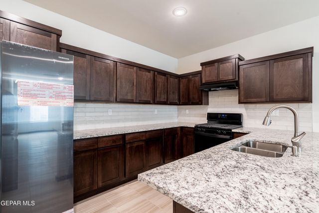 8945 ROBERT Drive, C, El Paso, TX 79904