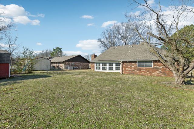 2602 S 27th, Muskogee, OK 74401