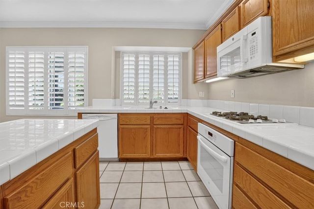 2620 Taylor, Corona, CA 92882