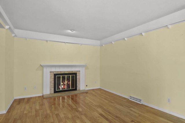 9 Winterberry Trail, Madison, WI 53717