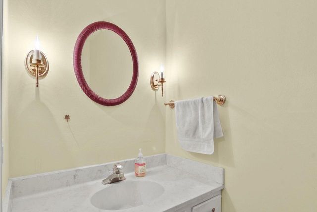 9 Winterberry Trail, Madison, WI 53717