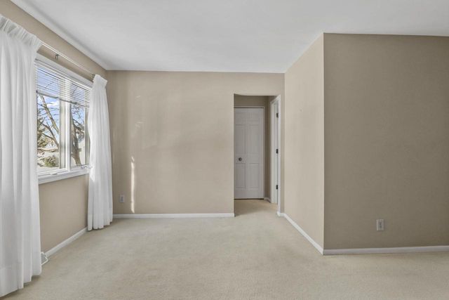 9 Winterberry Trail, Madison, WI 53717