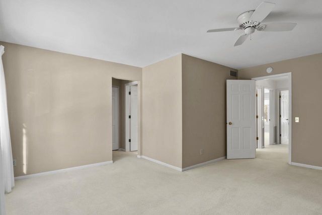 9 Winterberry Trail, Madison, WI 53717