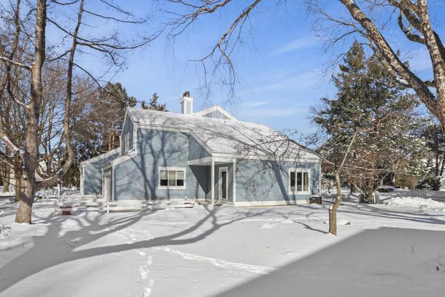 9 Winterberry Trail, Madison, WI 53717