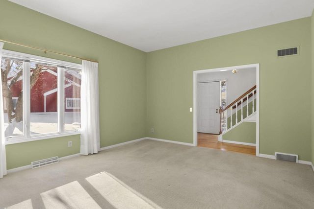 9 Winterberry Trail, Madison, WI 53717