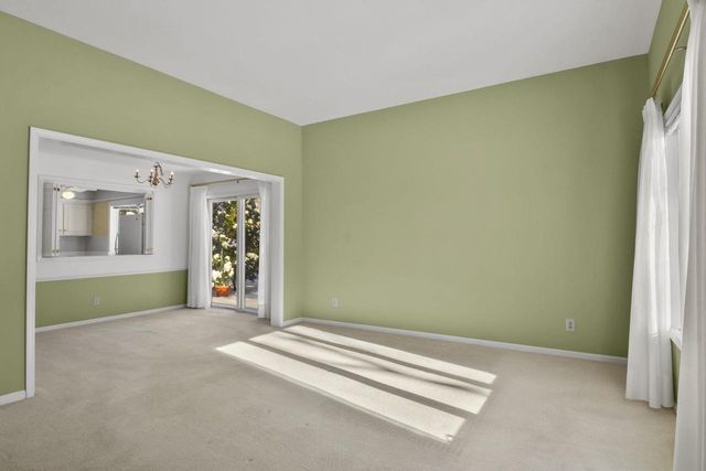 9 Winterberry Trail, Madison, WI 53717