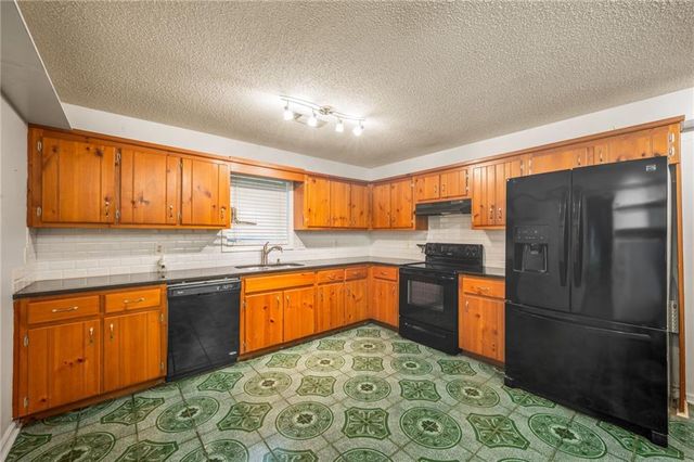 1642 Ashmar SW Lane, Marietta, GA 30064