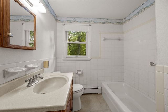 6 Woodvue Cir, Sandwich, MA 02644