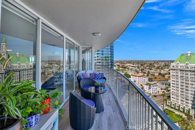 700 E Ocean 2605, Long Beach, CA 90802