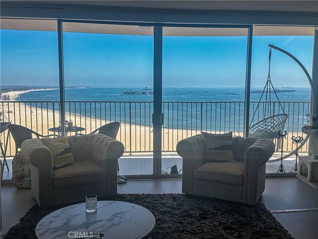 700 E Ocean 2605, Long Beach, CA 90802