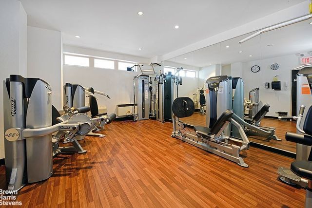 300 E 40th St Apt 6N, New York City, NY 10016